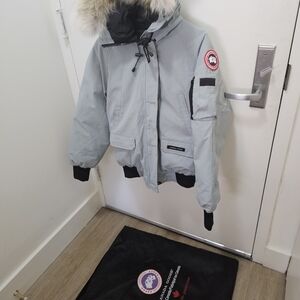 Winter jacket Canada goose women's size large brand new with tags